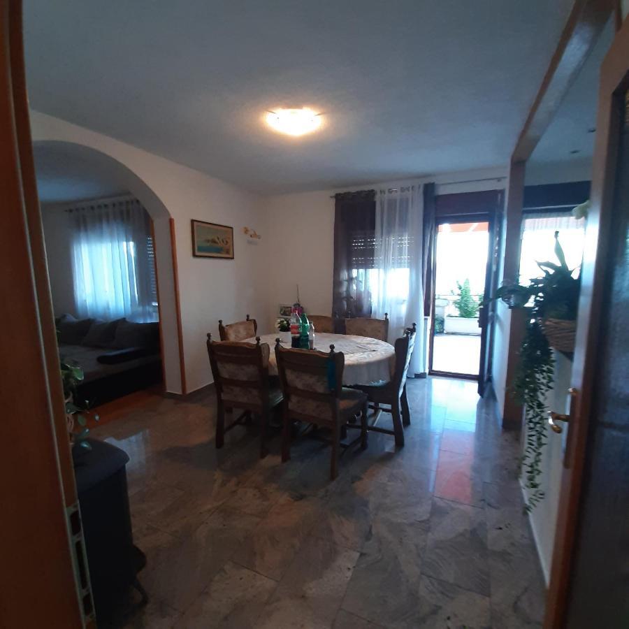 Apartman Nora Omiš Εξωτερικό φωτογραφία